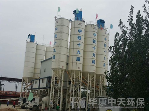 倉頂<a href='/default.html'>布袋除塵器</a>